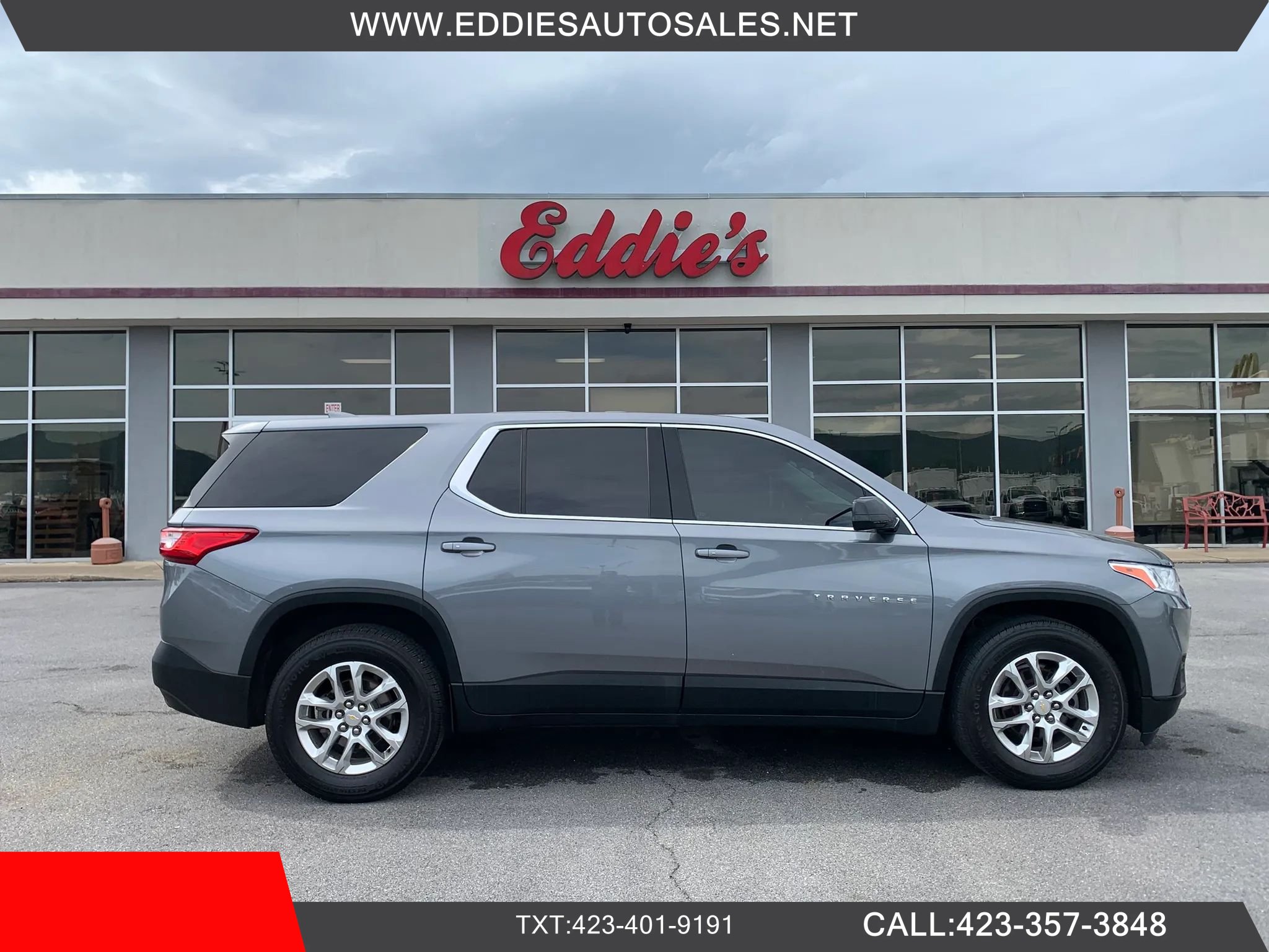 Used 2020 Chevrolet Traverse LS AWD/4WD image 1