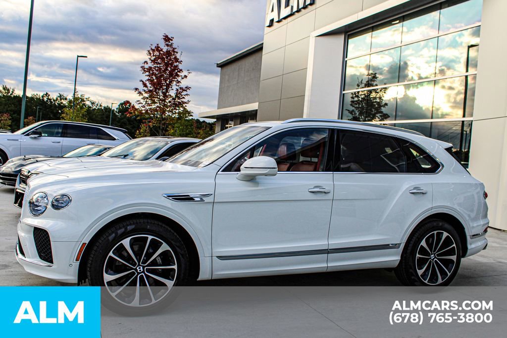 Used 2023 Bentley Bentayga image 7
