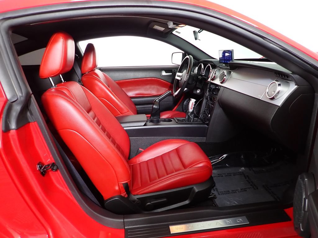 Used 2006 Ford Mustang GT Premium RWD image 29