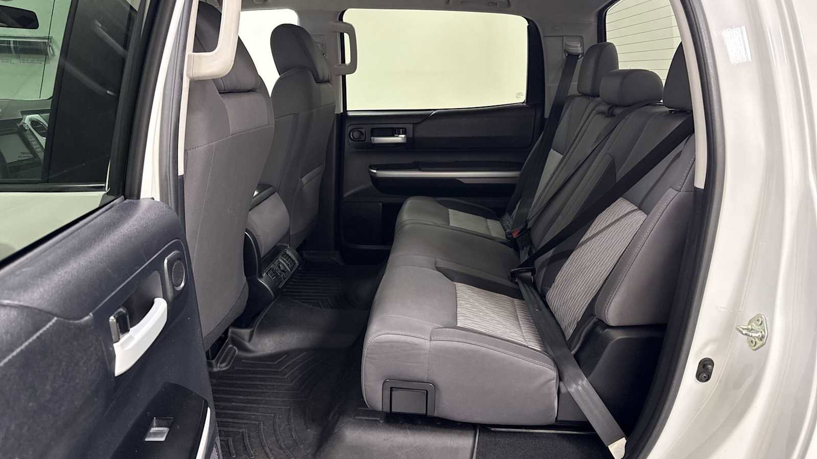 Certified 2016 Toyota Tundra SR5 image 24