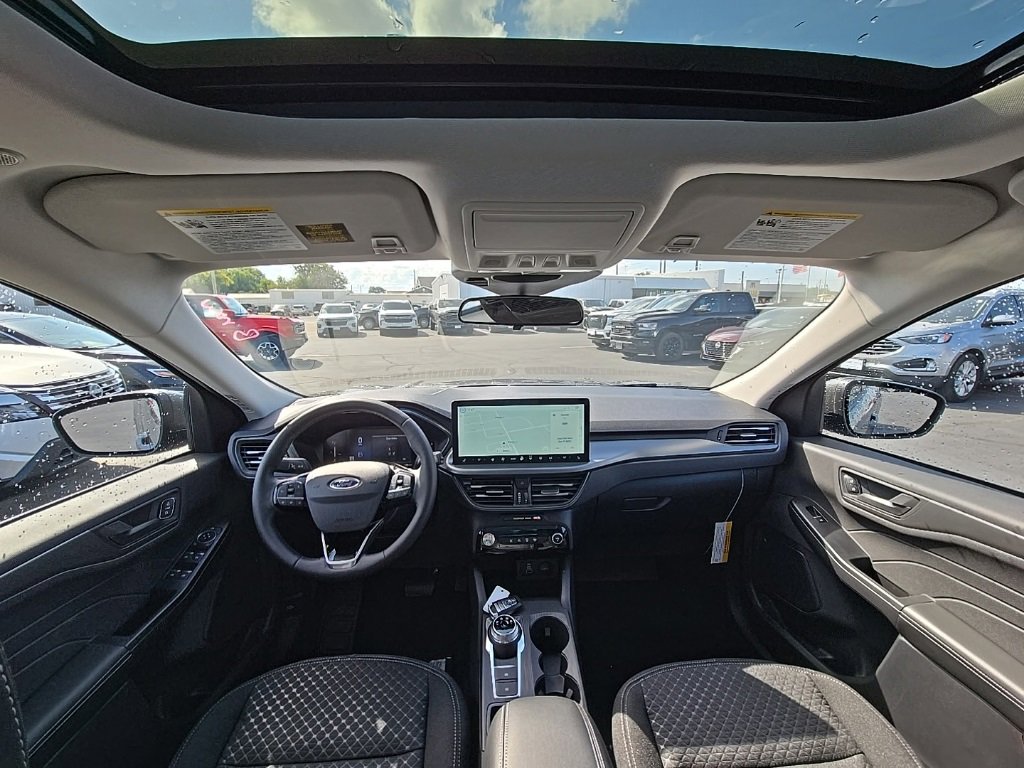 New 2026 Ford Escape Active image 2