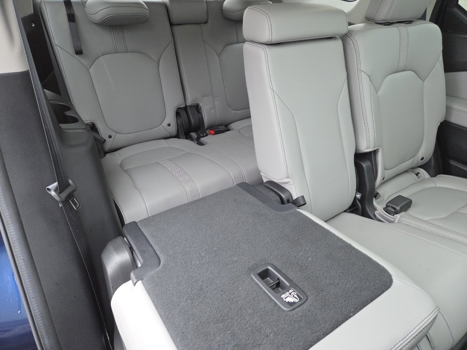 Used 2023 Honda Pilot Touring image 25