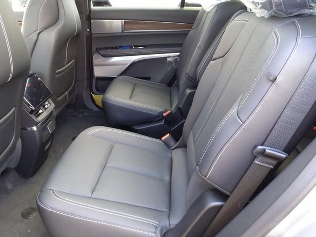 New 2026 Cadillac Vistiq Luxury image 7