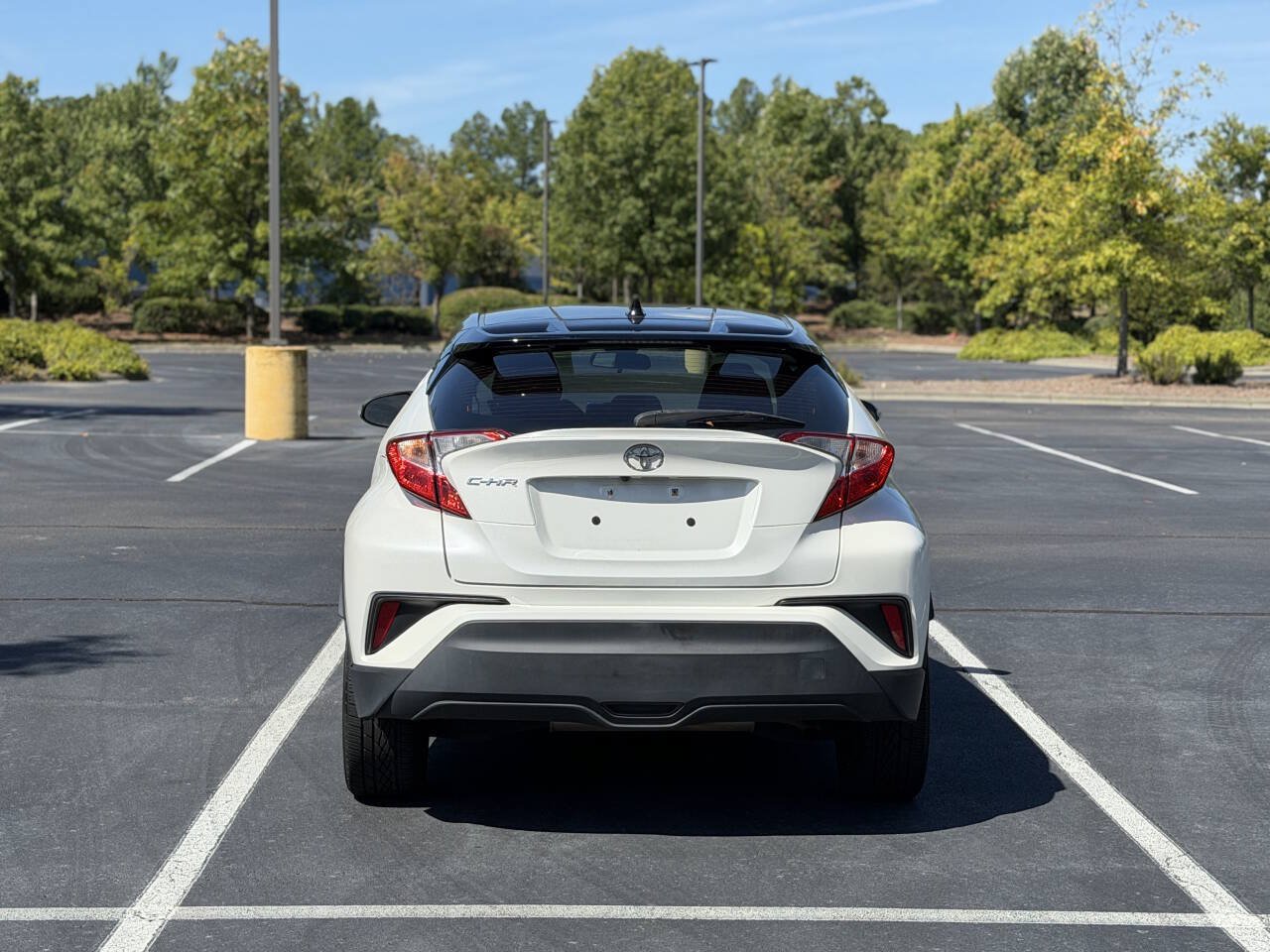 Used 2020 Toyota C-HR XLE FWD image 8