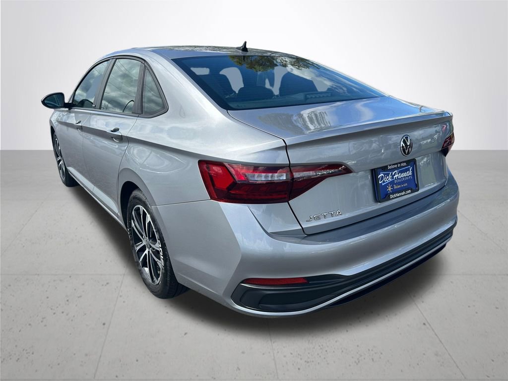 Used 2024 Volkswagen Jetta Sport FWD image 9