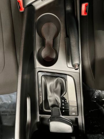 Used 2025 Hyundai Elantra Sport image 9