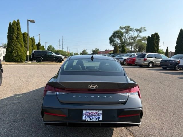Used 2024 Hyundai Elantra Limited FWD image 4