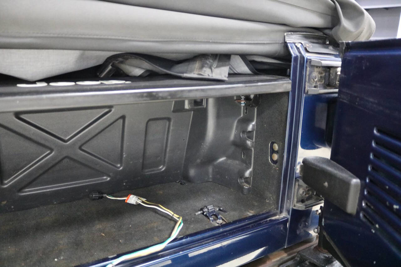 Used 2004 Jeep Wrangler Rubicon AWD/4WD image 83
