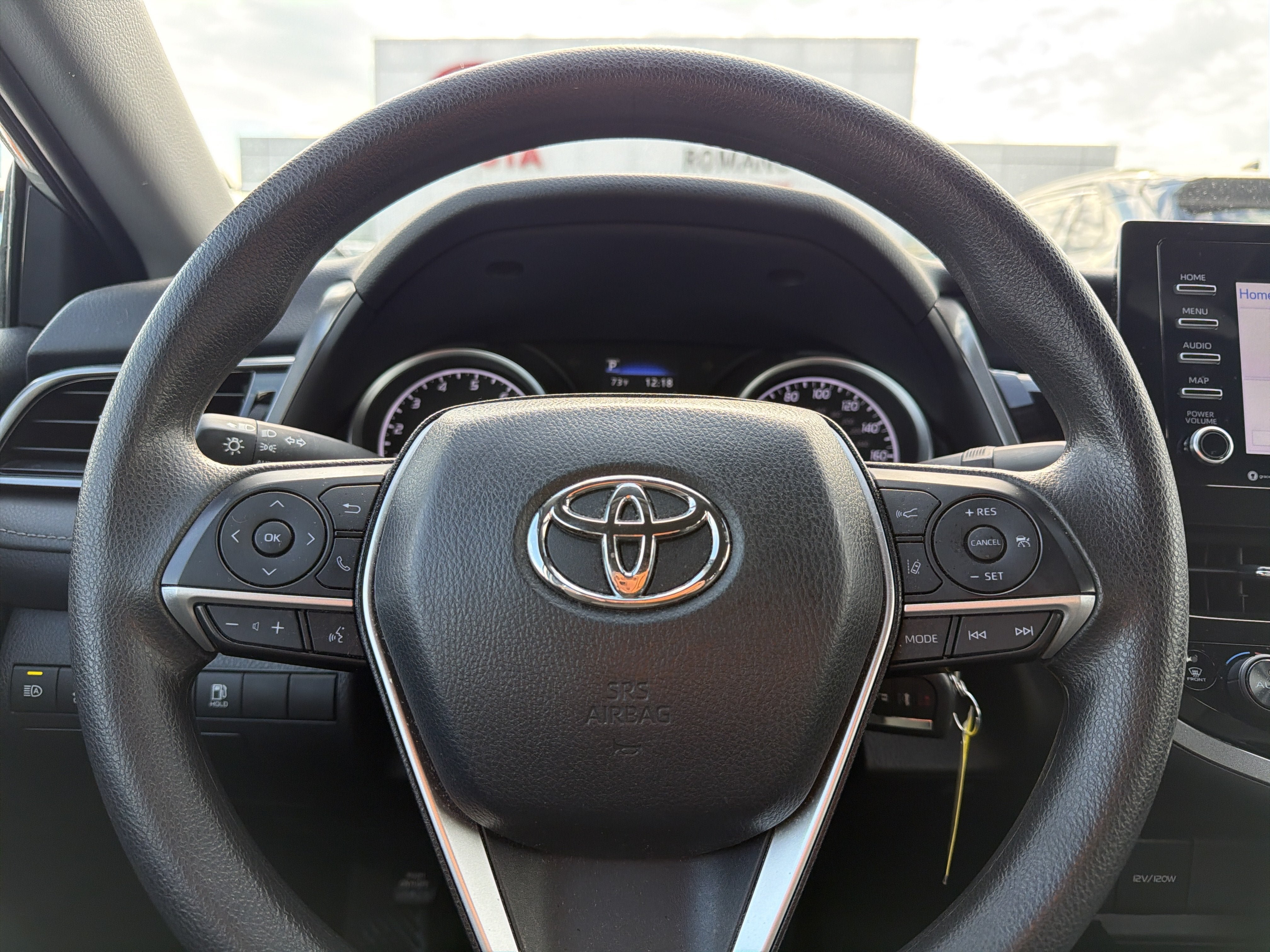 Used 2022 Toyota Camry LE w/ Carpet Mat Package (TMS) FWD image 14