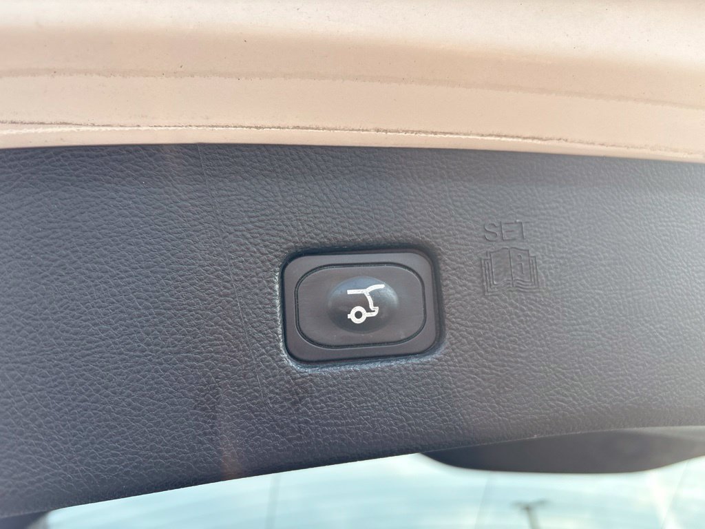 Used 2021 Ford Edge SEL FWD image 22