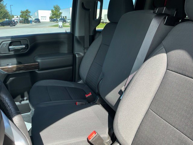 Used 2022 GMC Sierra 1500 SLE w/ Driver Alert Package II AWD/4WD image 32
