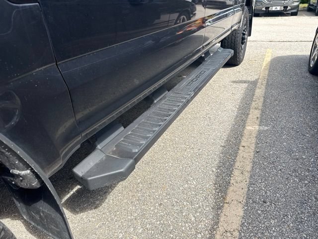 Used 2022 Ford F250 Lariat w/ Black Appearance Package AWD/4WD image 10
