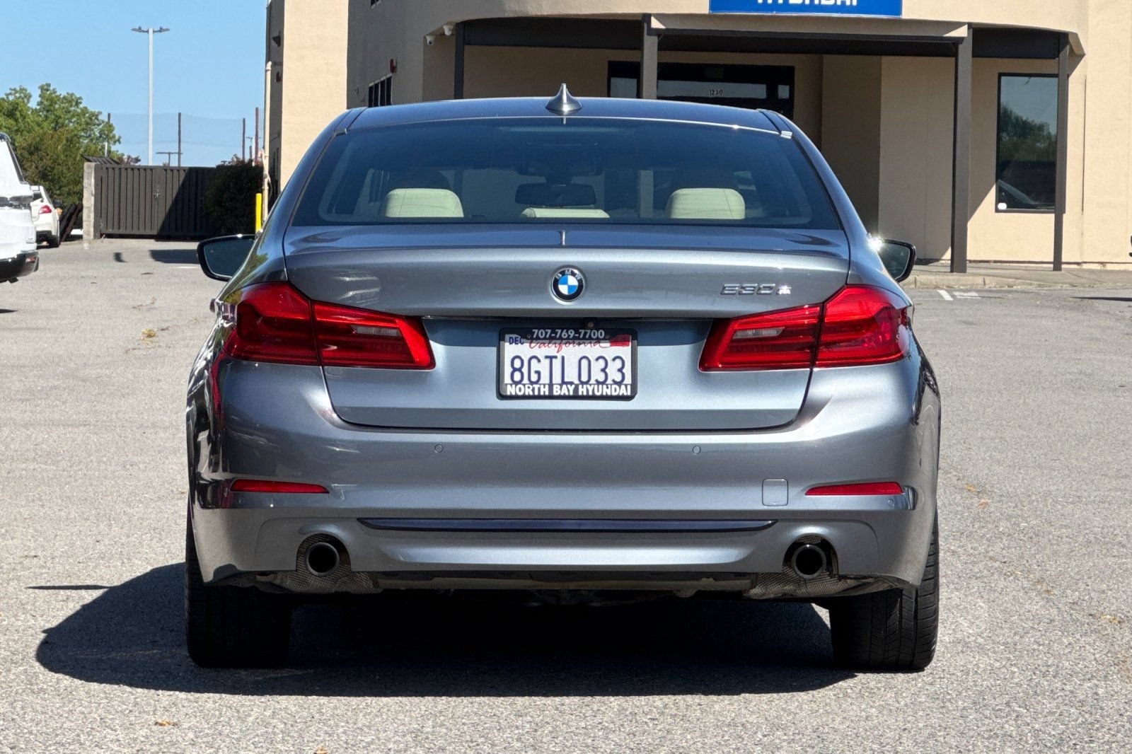 Used 2019 BMW 530e w/ Premium Package RWD image 5