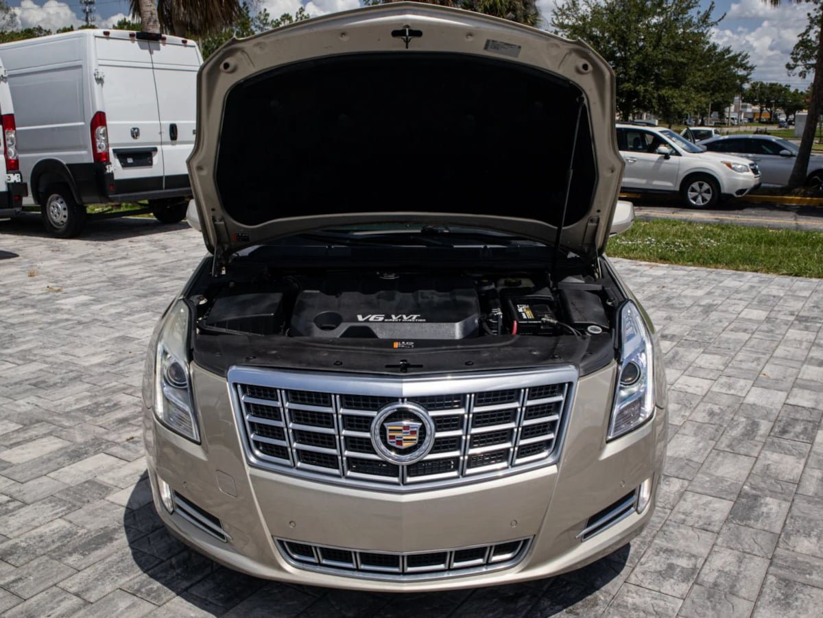 Used 2013 Cadillac XTS Premium FWD image 33