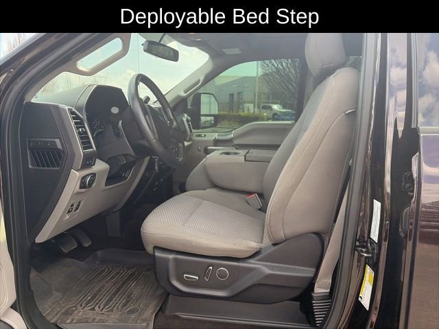 Used 2018 Ford F150 XLT w/ Equipment Group 302A Luxury image 5