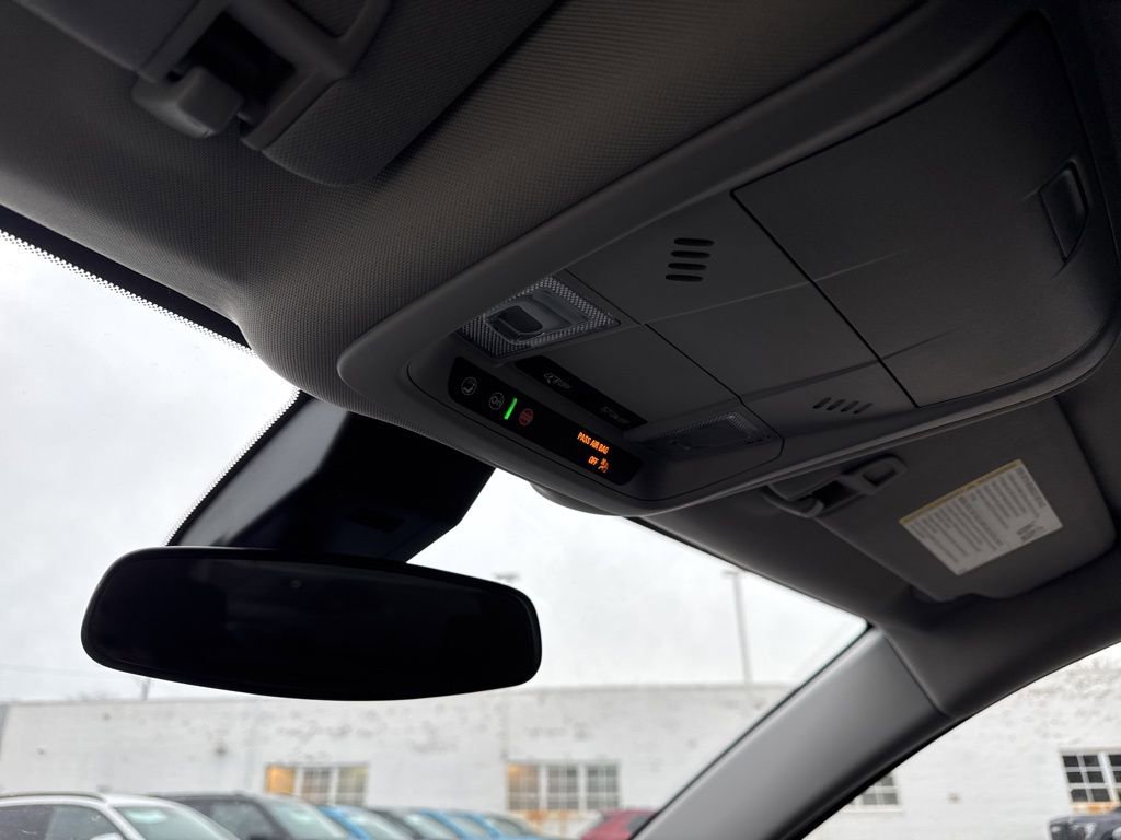 Used 2024 Chevrolet Equinox LT image 25