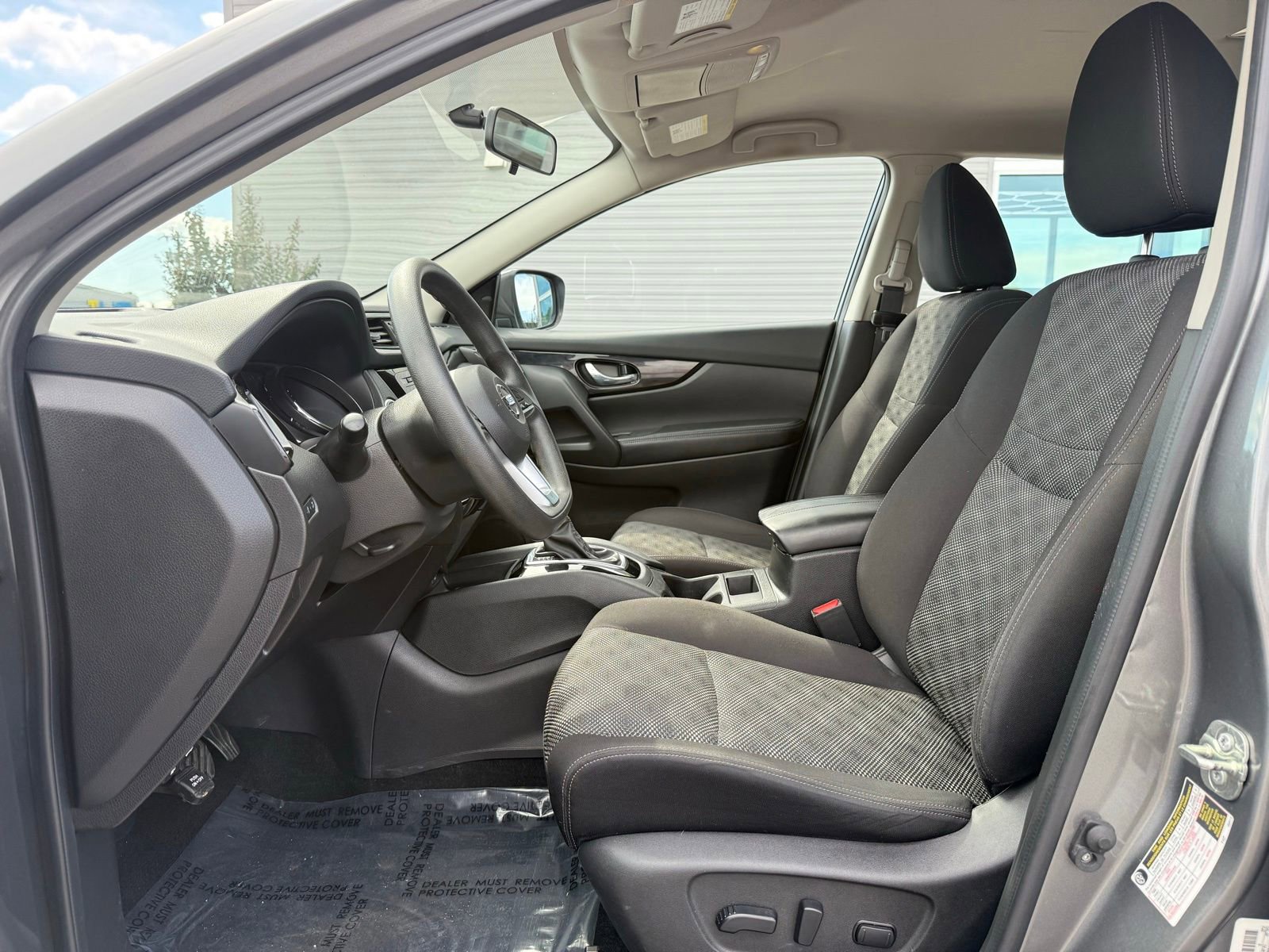 Used 2018 Nissan Rogue Sport SV image 15