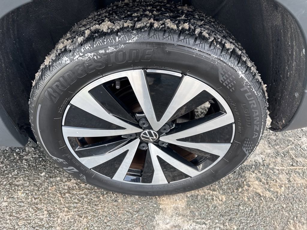 Certified 2022 Volkswagen Taos SE image 8