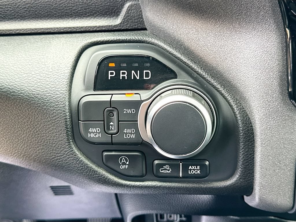 Used 2025 RAM 1500 Warlock AWD/4WD image 18