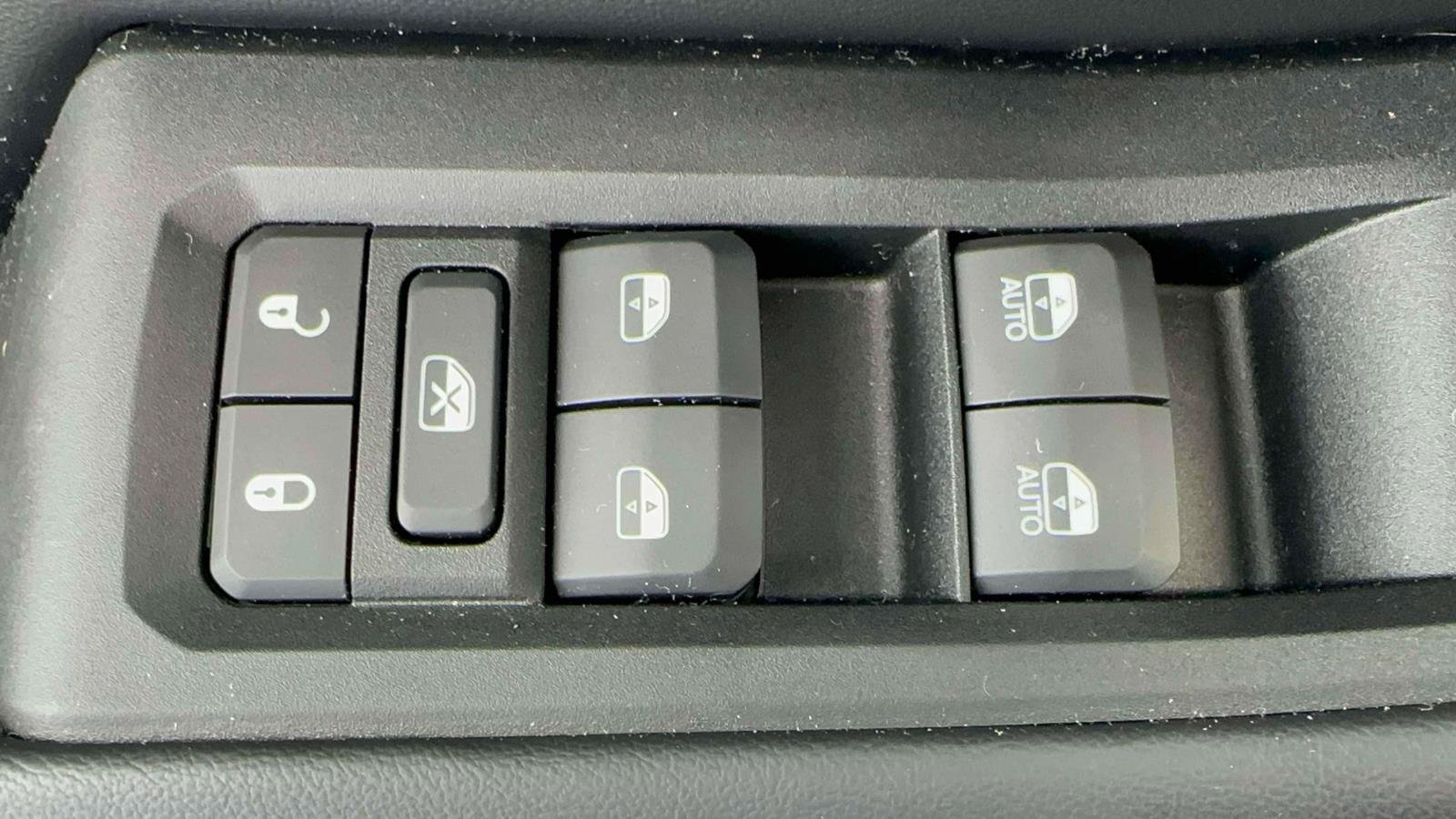 Used 2025 Jeep Grand Cherokee 4WD image 14