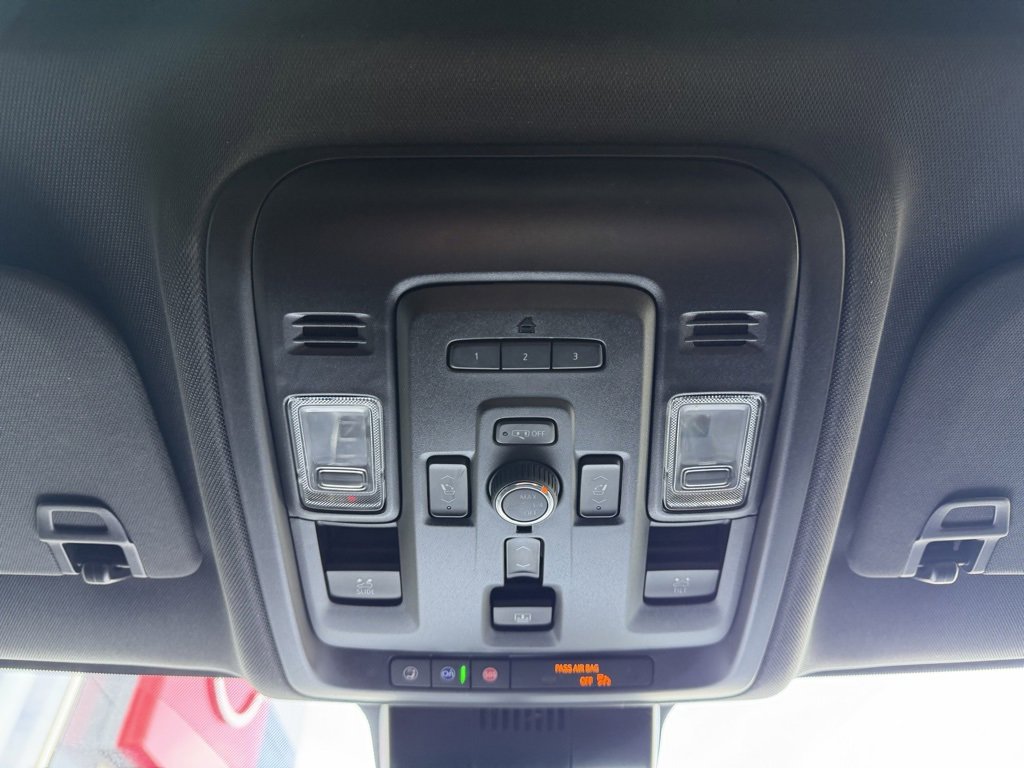 Used 2023 Chevrolet Suburban High Country image 28