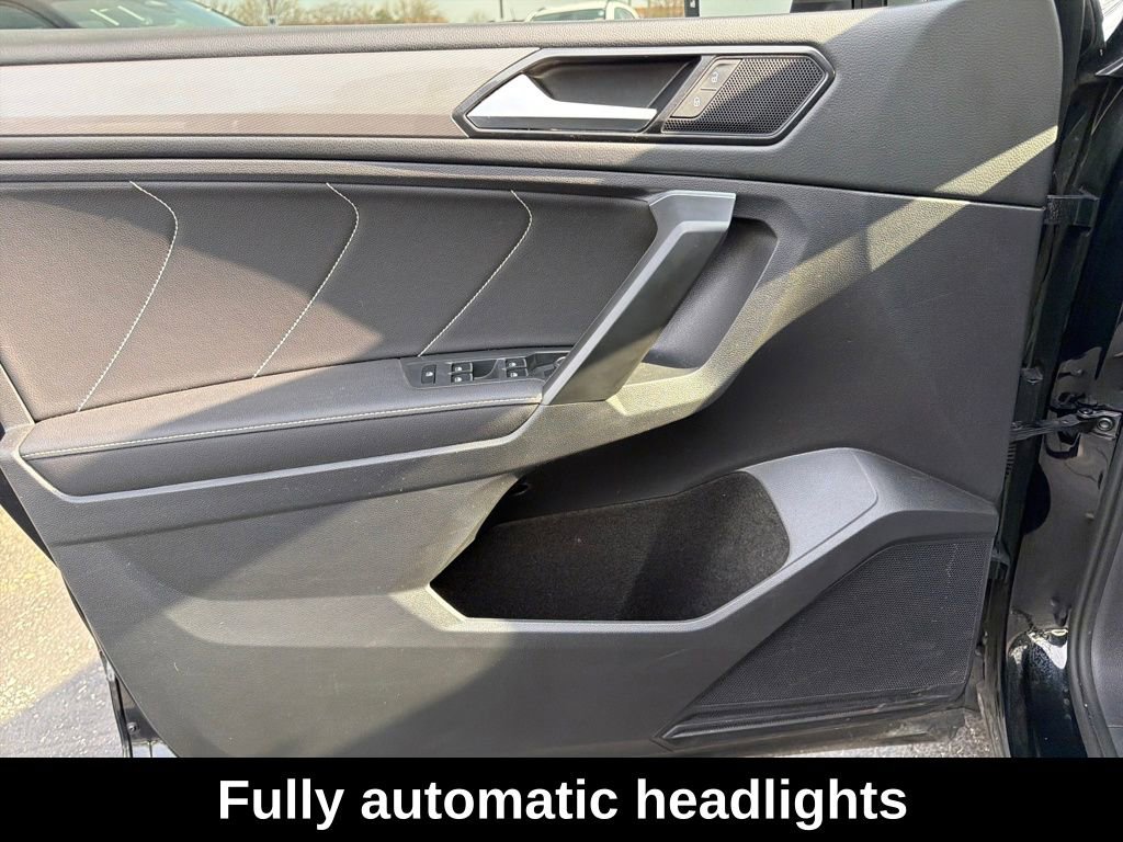 Used 2023 Volkswagen Tiguan SE image 12