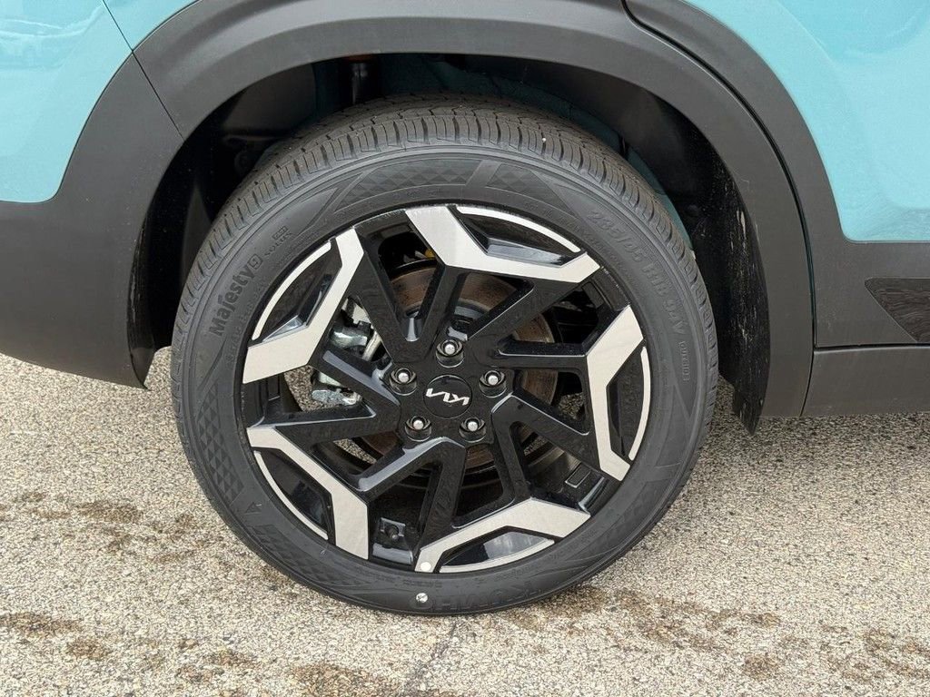 New 2026 Kia Seltos SX w/ SX Sunroof Package image 4