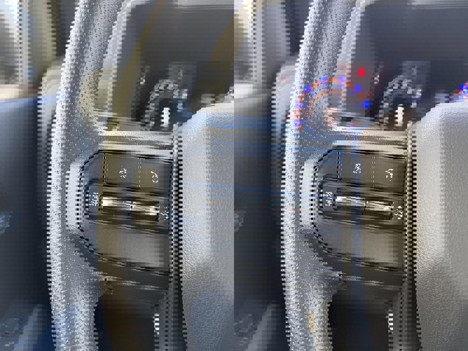 Used 2024 Chevrolet Colorado Trail Boss w/ Technology Package image 30