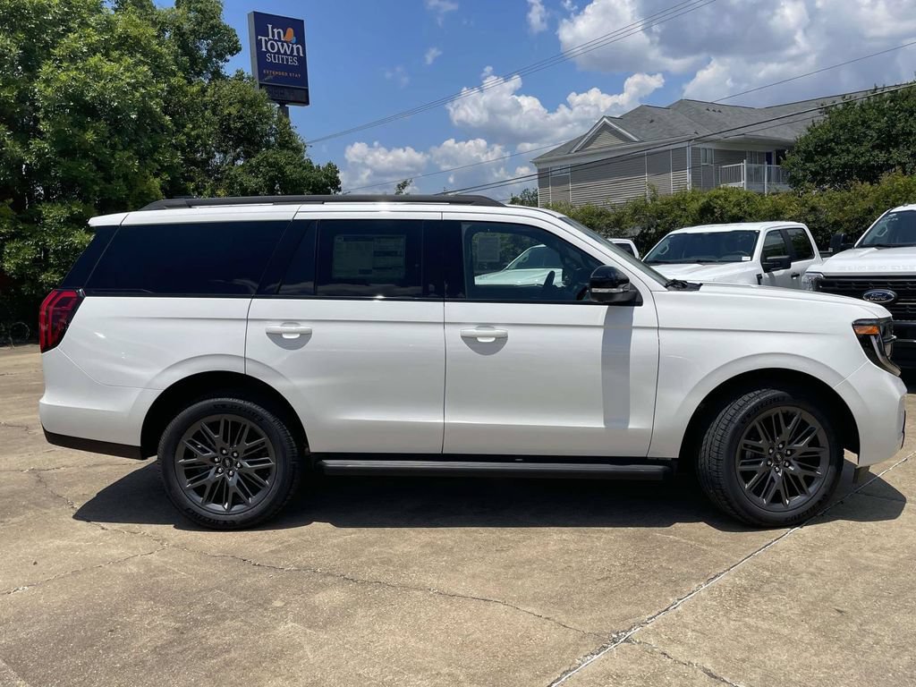 New 2026 Ford Expedition Platinum w/ Stealth Appearance Package AWD/4WD image 2