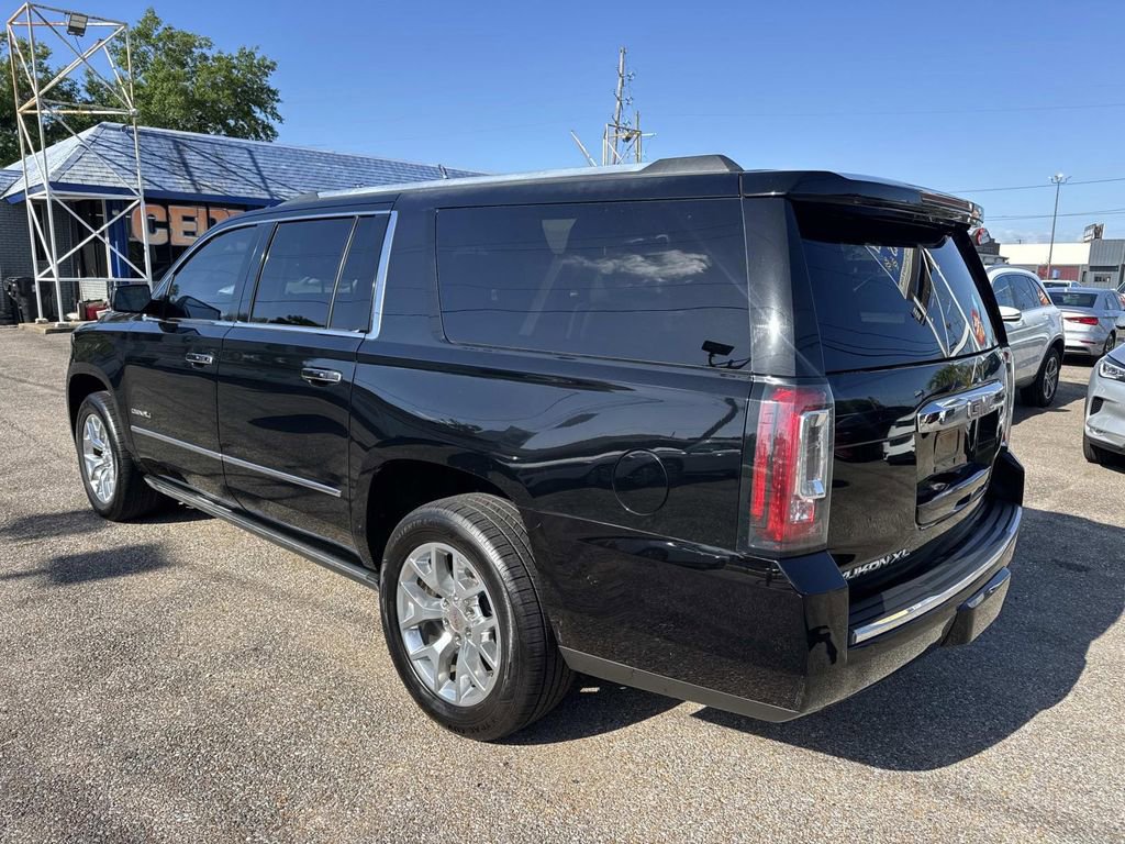 Used 2015 GMC Yukon XL Denali w/ Premium Package image 6