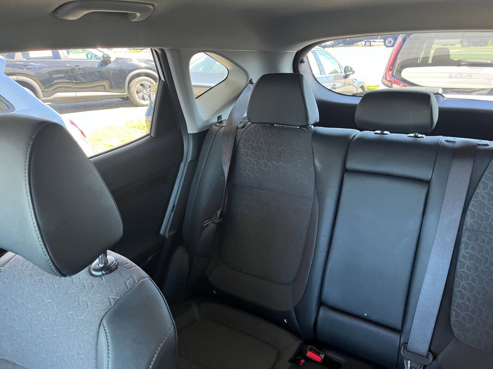 Used 2025 Kia Seltos S image 41