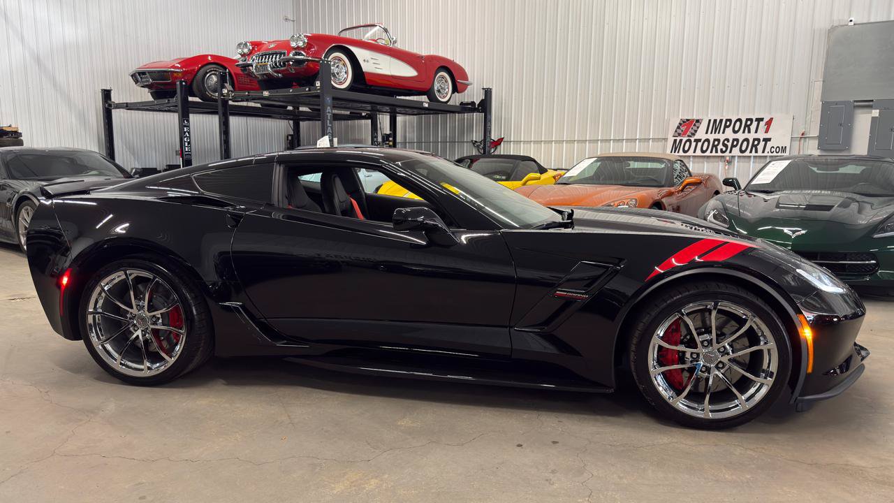 Used 2019 Chevrolet Corvette Grand Sport RWD image 32