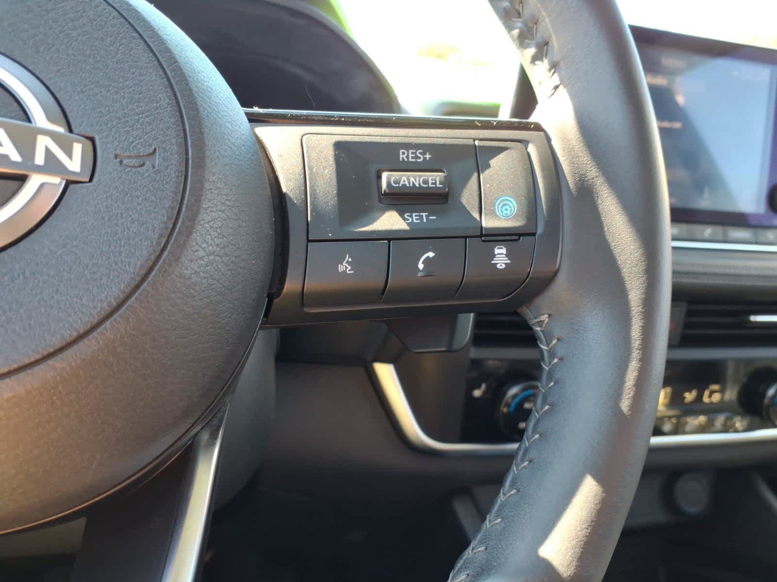 Used 2023 Nissan Rogue SV w/ SV Premium B Package AWD/4WD image 23