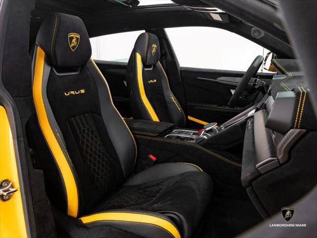 Used 2024 Lamborghini Urus Performante AWD/4WD image 47