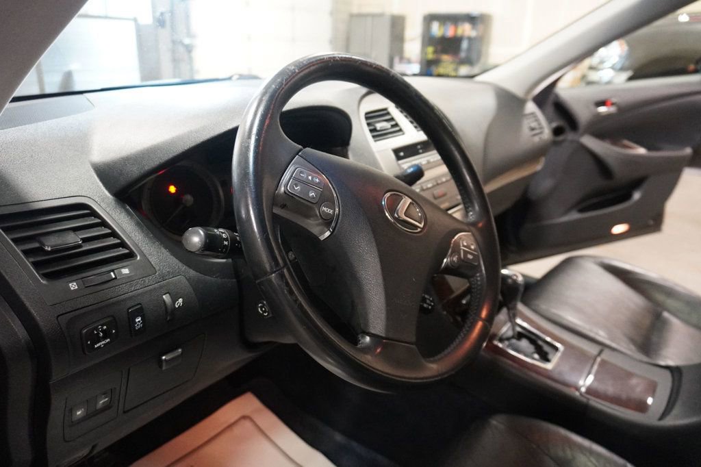 Used 2011 Lexus ES 350 image 7