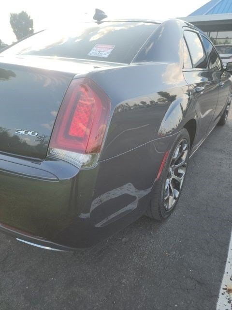 Used 2015 Chrysler 300 S RWD image 9