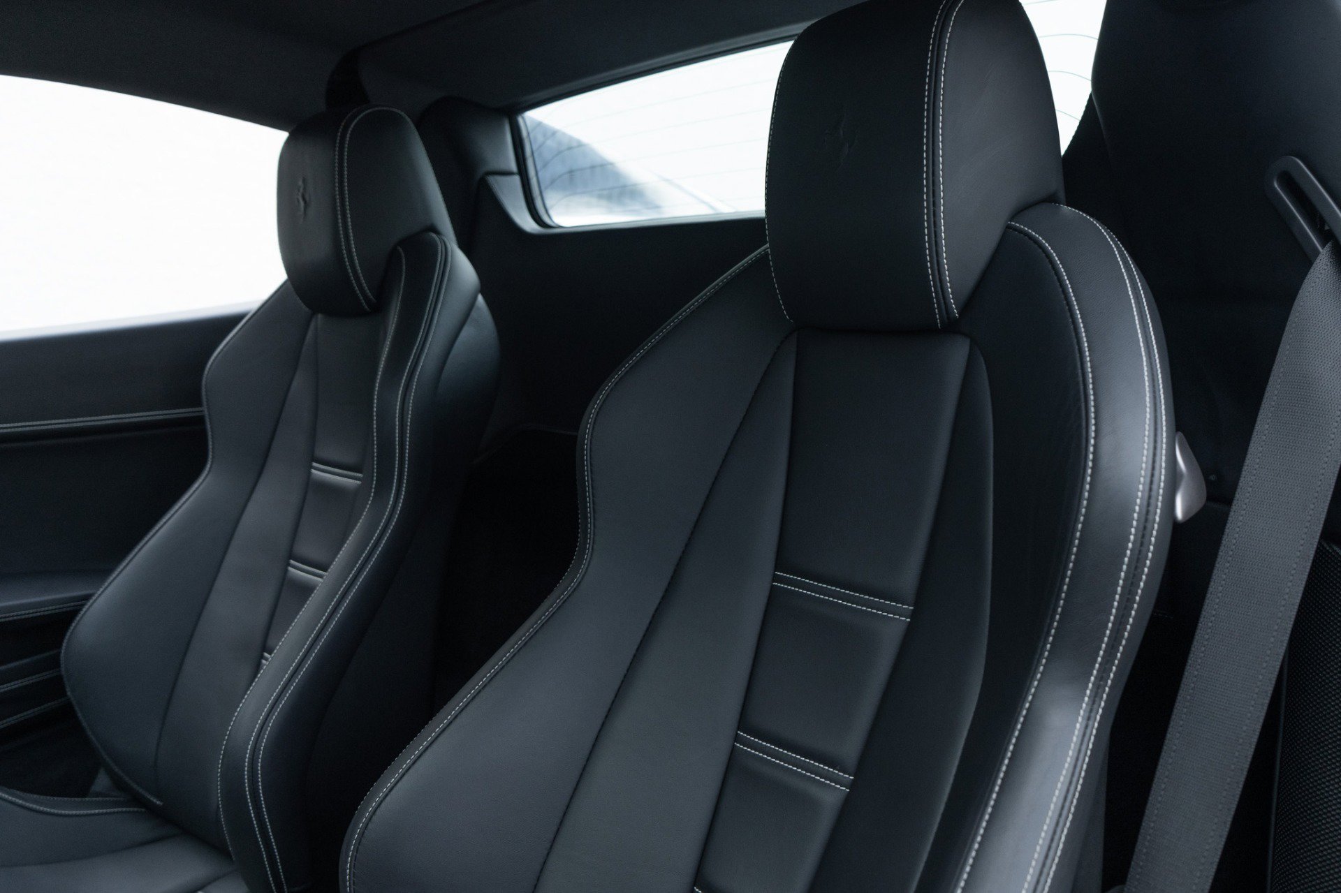 Used 2013 Ferrari 458 Spider image 28