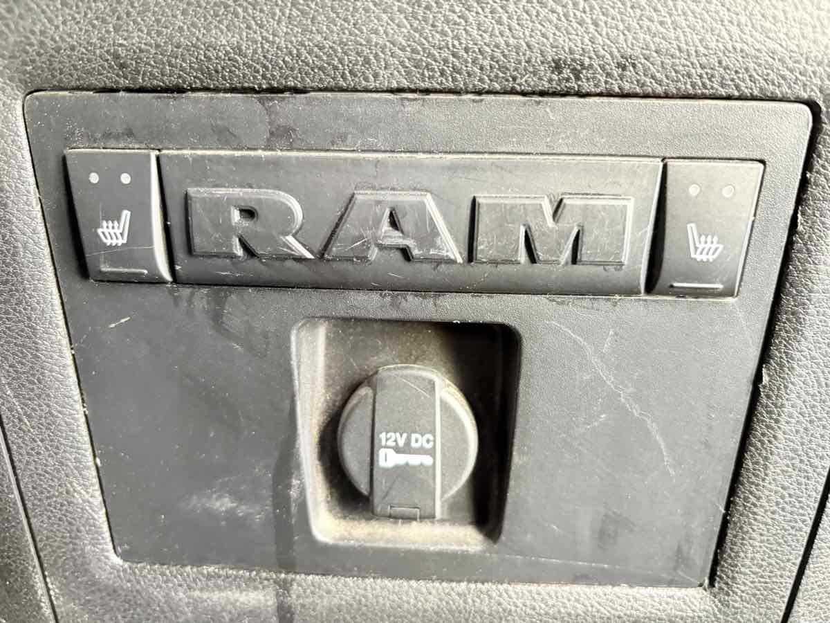 Used 2016 RAM 2500 Limited AWD/4WD image 13