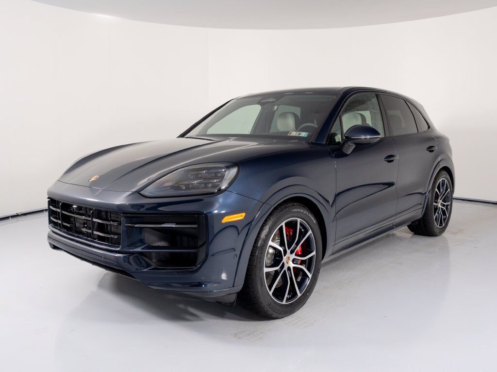 New 2026 Porsche Cayenne GTS AWD/4WD image 7