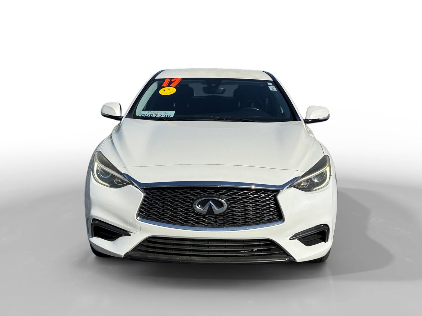 Used 2017 INFINITI QX30 image 8