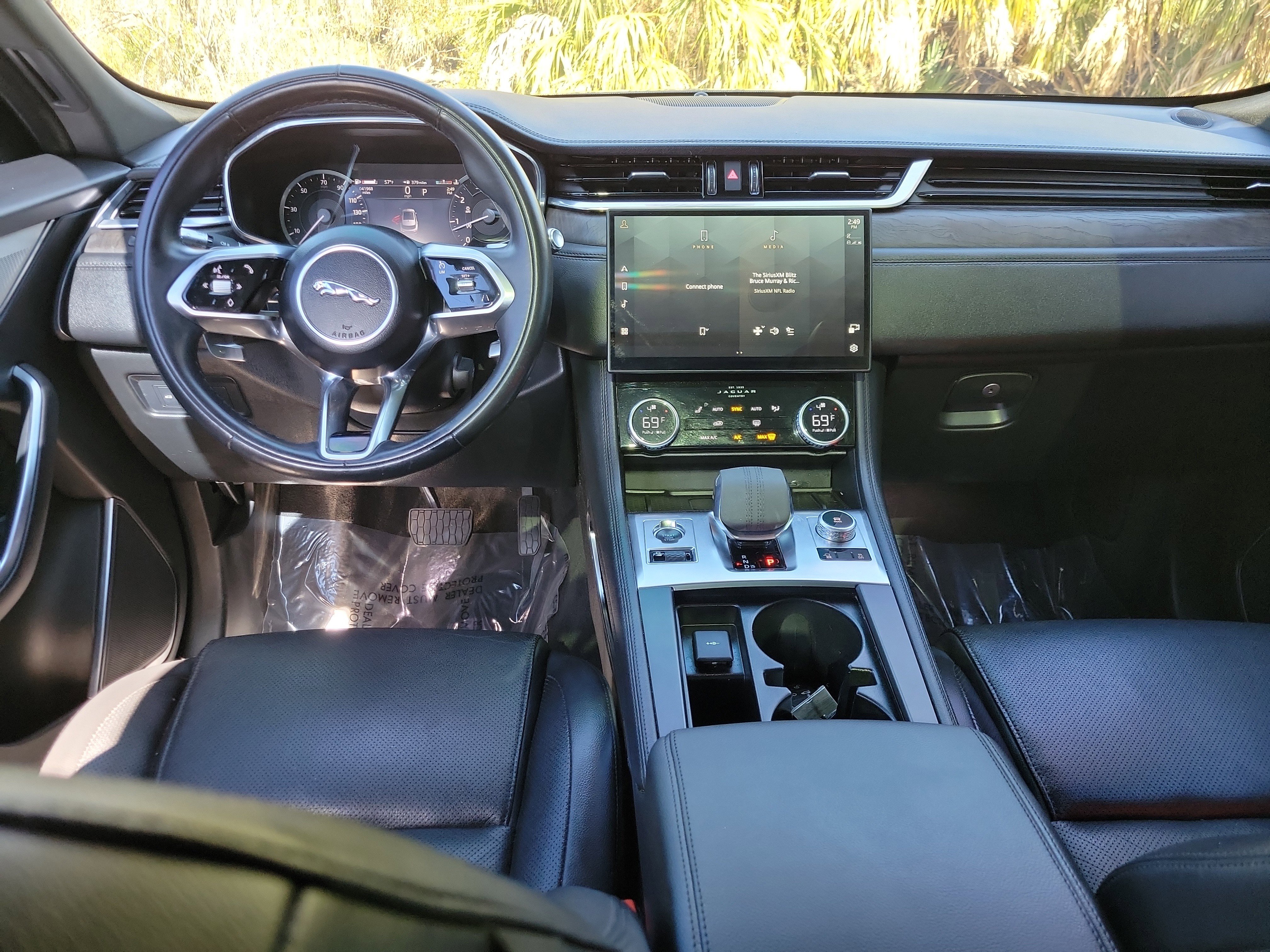 Used 2021 Jaguar F-PACE S image 14