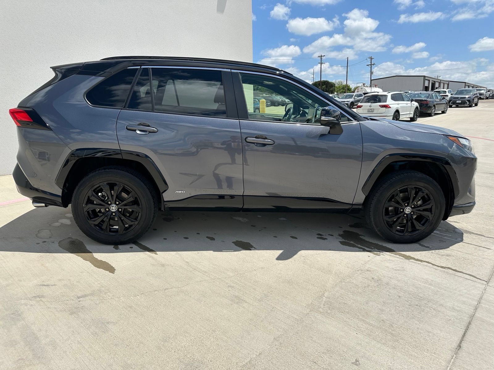 Used 2022 Toyota RAV4 XSE AWD/4WD image 6