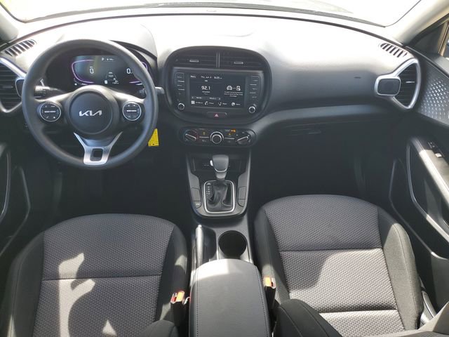 Used 2025 Kia Soul LX FWD image 30