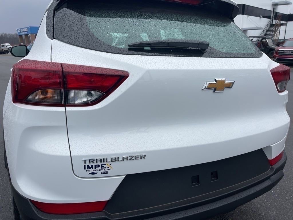 New 2026 Chevrolet TrailBlazer LS image 24