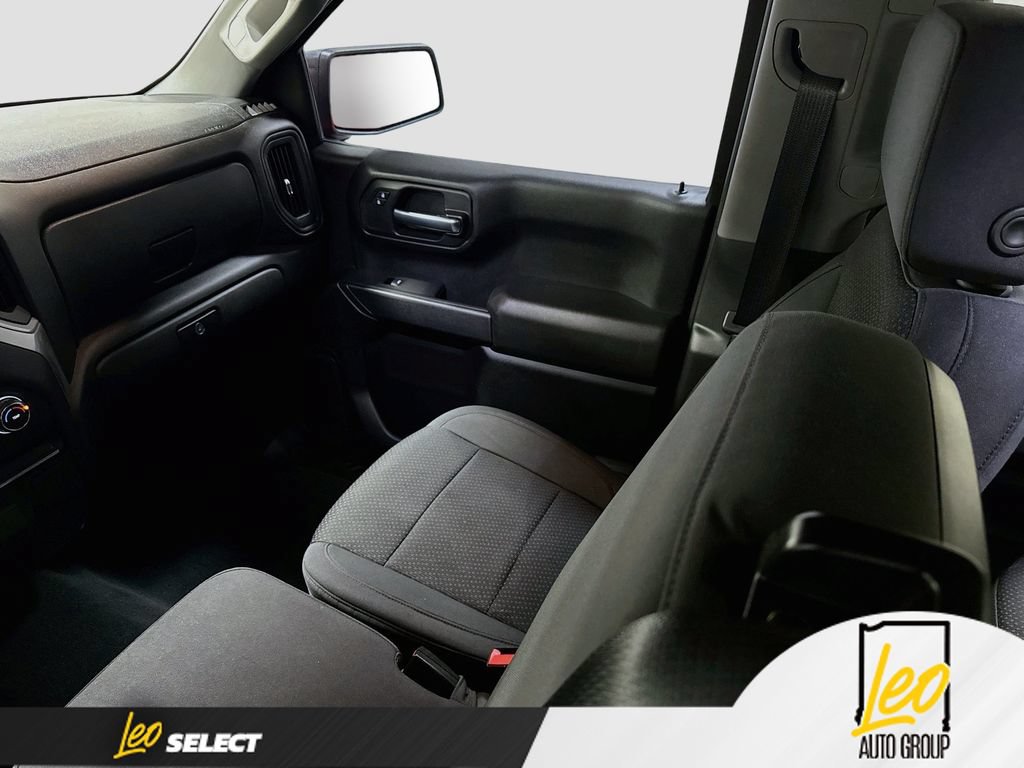 Used 2021 Chevrolet Silverado 1500 Custom Trail Boss w/ LPO, Dark Essentials Package AWD/4WD image 24