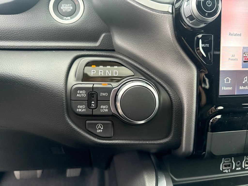 New 2026 RAM 1500 Big Horn AWD/4WD image 14