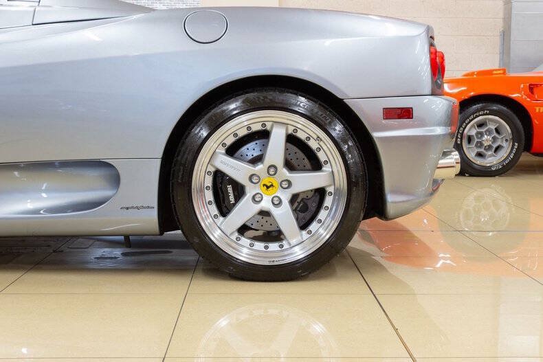 Used 2004 Ferrari 360 Spider RWD image 11