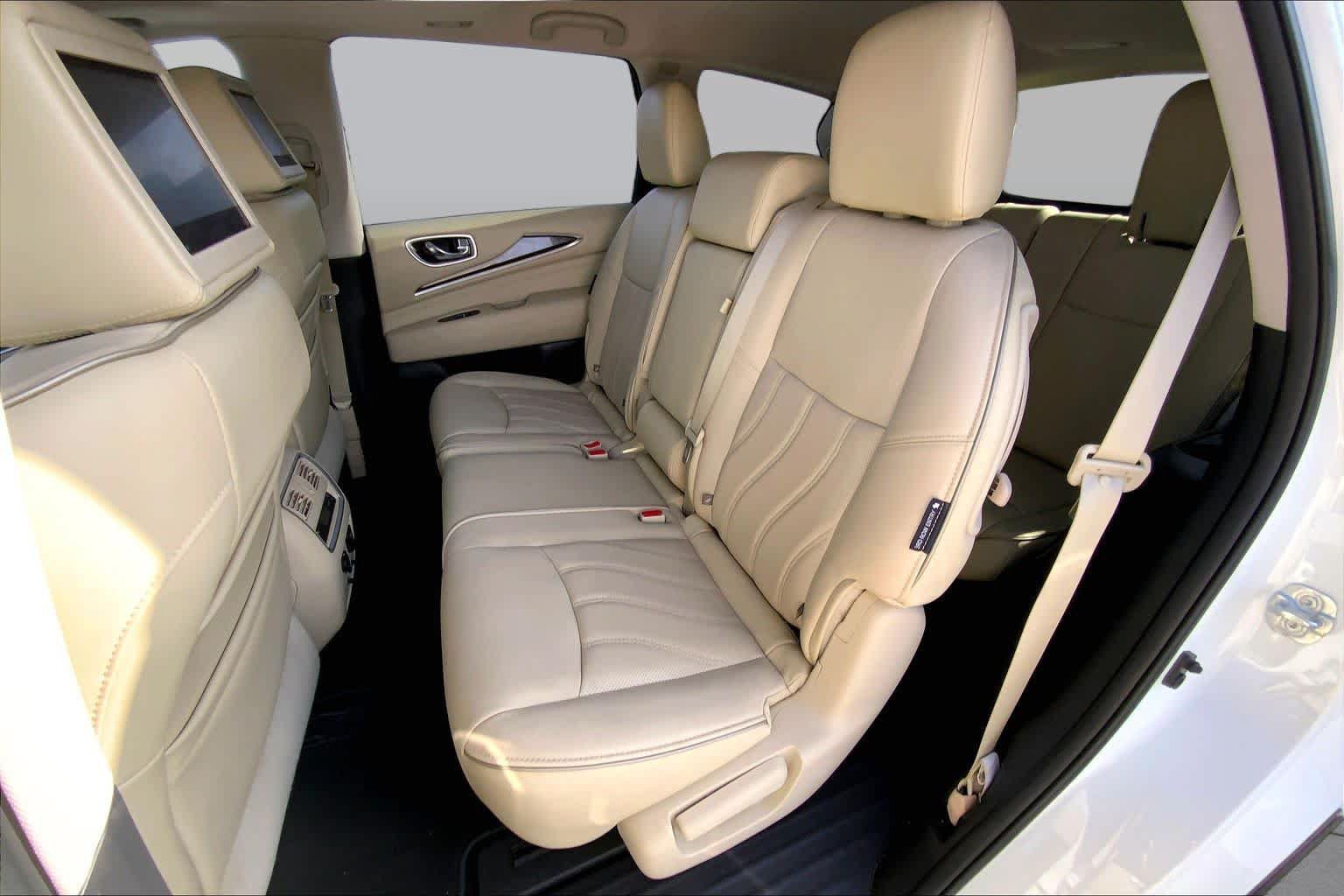 Used 2019 INFINITI QX60 Luxe w/ Essential Package AWD/4WD image 21