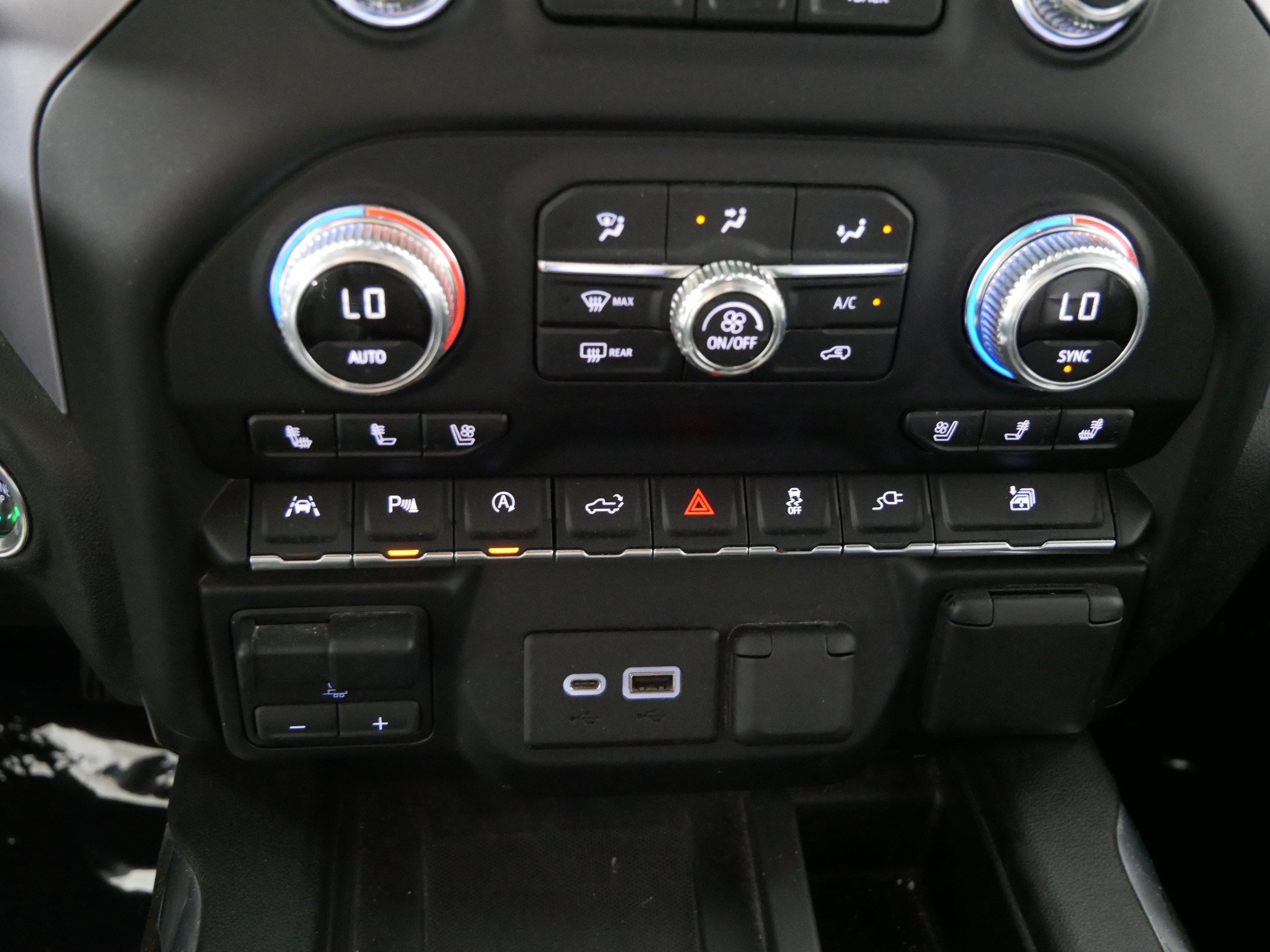Certified 2019 GMC Sierra 1500 SLT w/ SLT Premium Plus Package AWD/4WD image 23