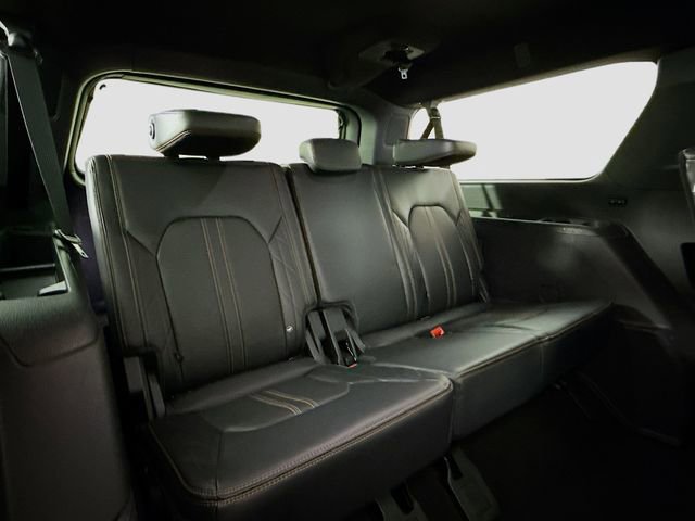 Used 2024 Ford Expedition Max Platinum image 29